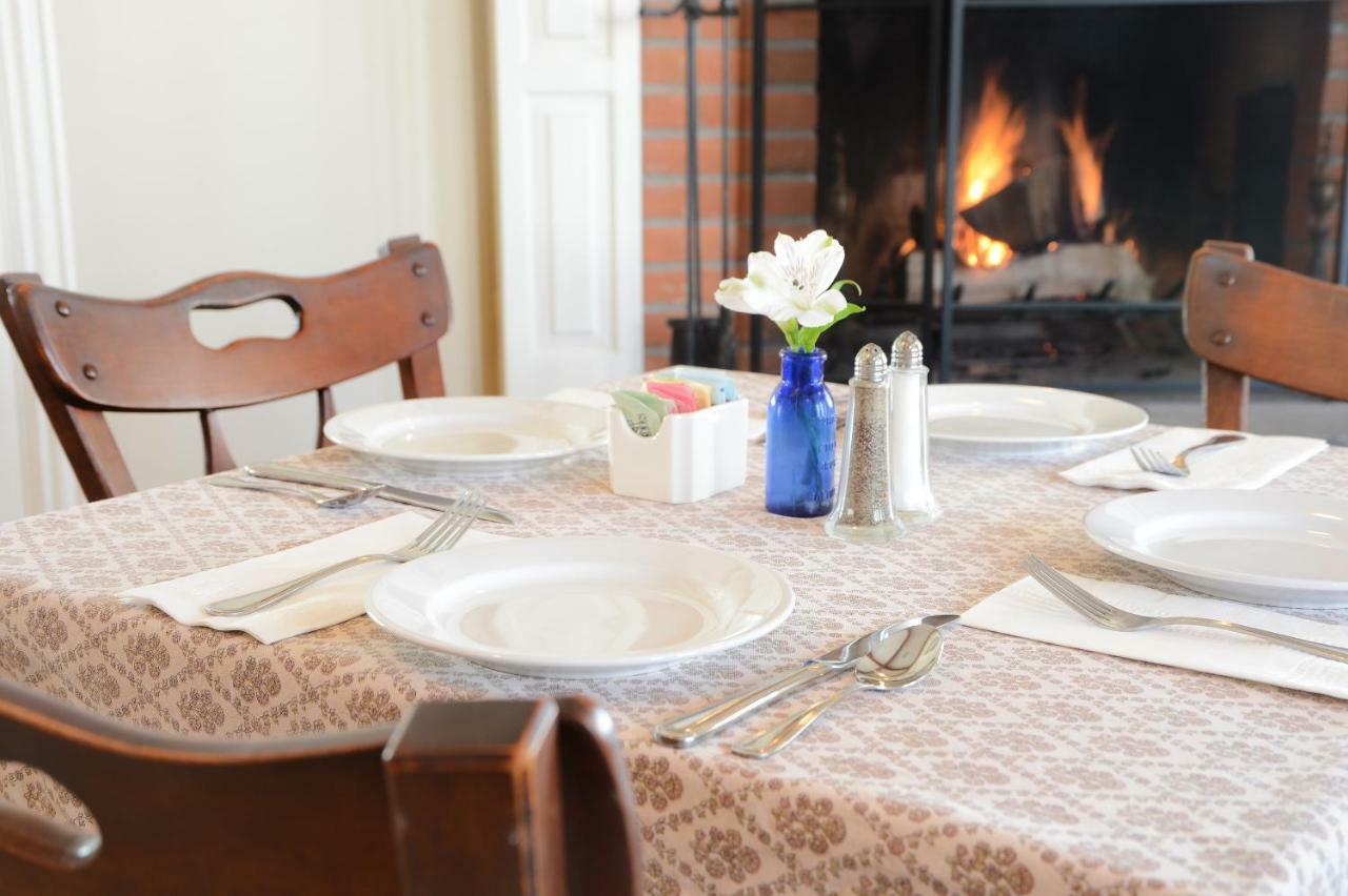 The Springwater Bed And Breakfast Saratoga Springs Bagian luar foto