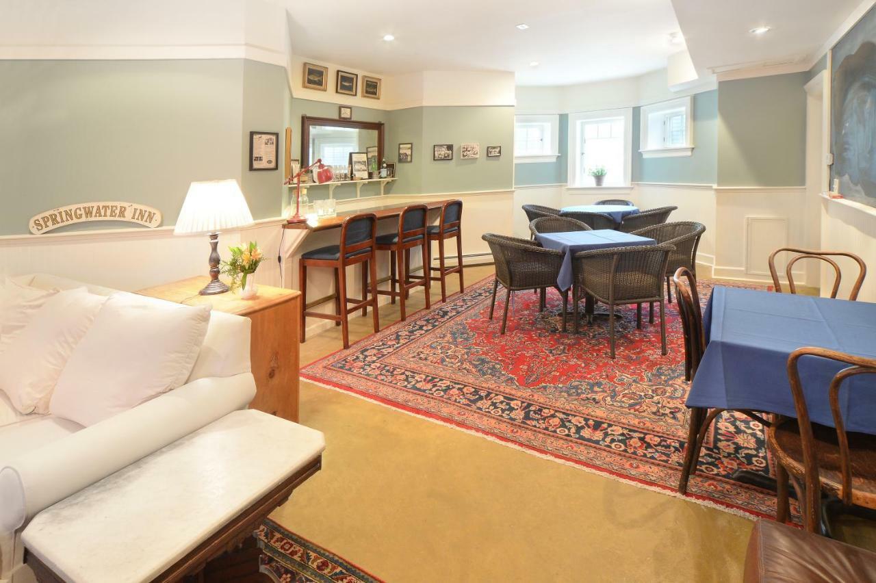 The Springwater Bed And Breakfast Saratoga Springs Bagian luar foto