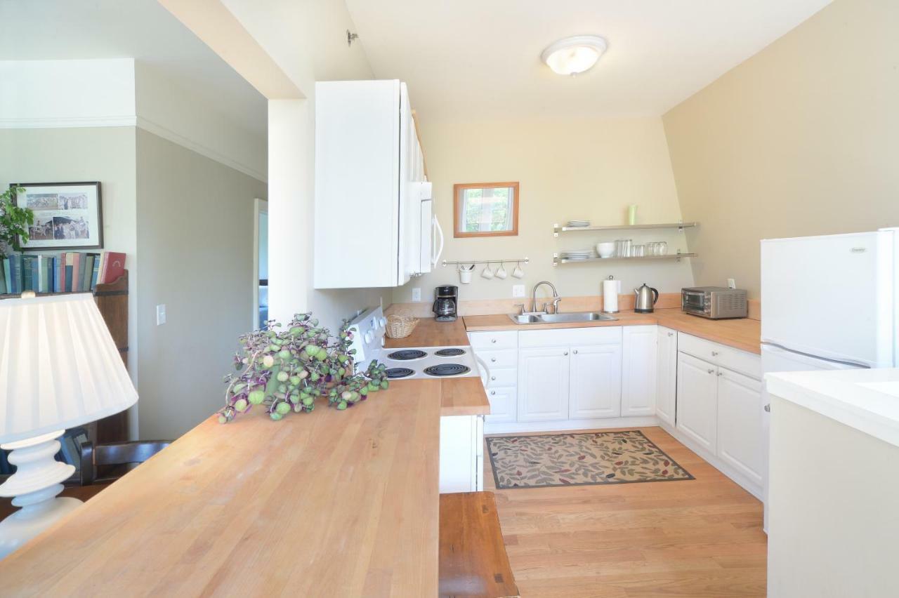 The Springwater Bed And Breakfast Saratoga Springs Bagian luar foto