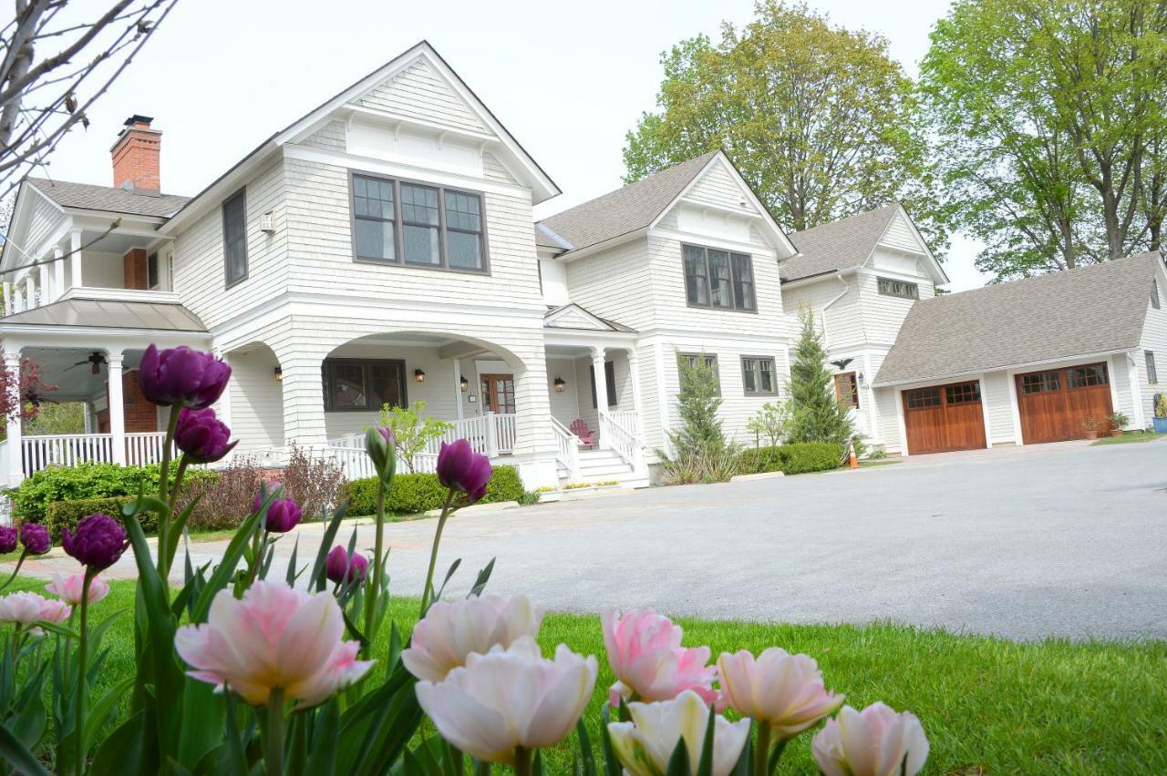 The Springwater Bed And Breakfast Saratoga Springs Bagian luar foto