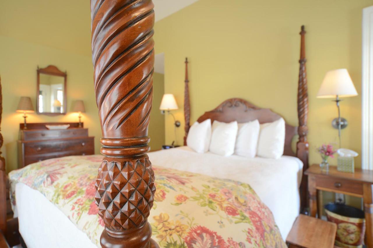 The Springwater Bed And Breakfast Saratoga Springs Bagian luar foto
