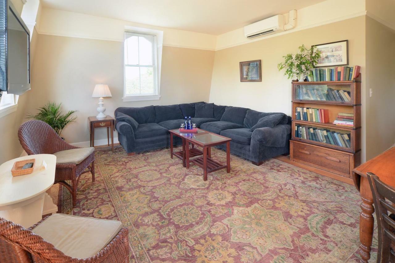 The Springwater Bed And Breakfast Saratoga Springs Bagian luar foto