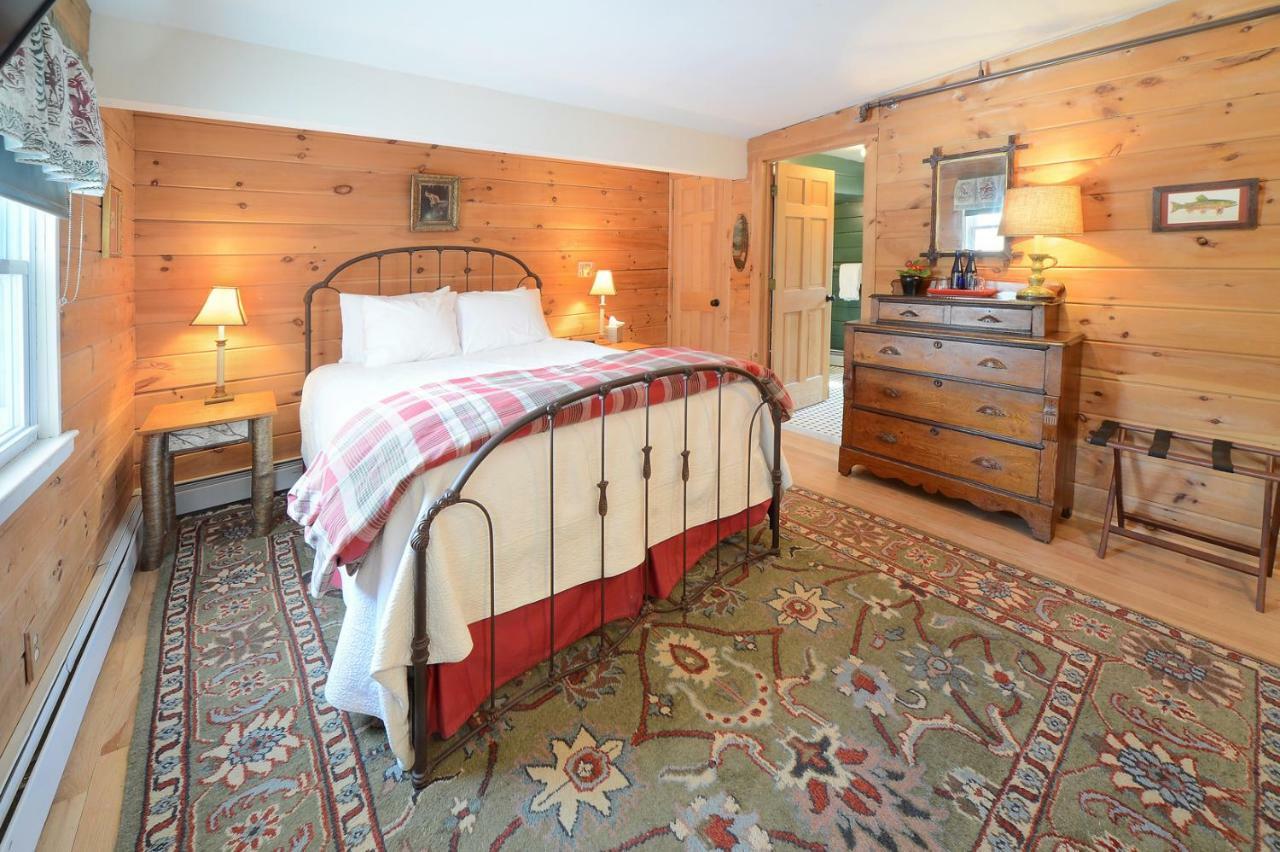 The Springwater Bed And Breakfast Saratoga Springs Bagian luar foto